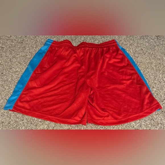 Nike Basketball Shorts Womens Large Dri FIT Lightweight Mesh Training Red Blue - Picture 2 of 3